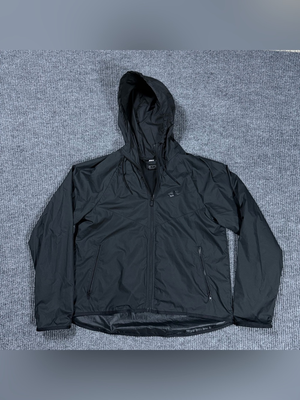 Nike Women’s Full-Zip Hooded Black Windrunner Jacket Sz Small BV3939-011